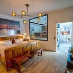 Rhoenium Apartman *